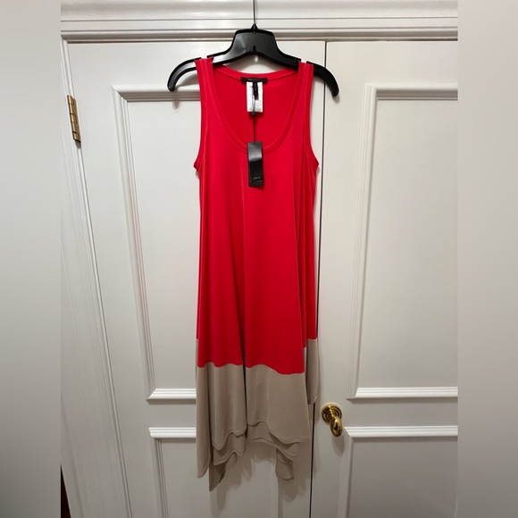 Jupe Mini BCBG MAX AZRIA Red Berry Combo – Taille XXS, Rayon, Neuf Sans étiquettes
